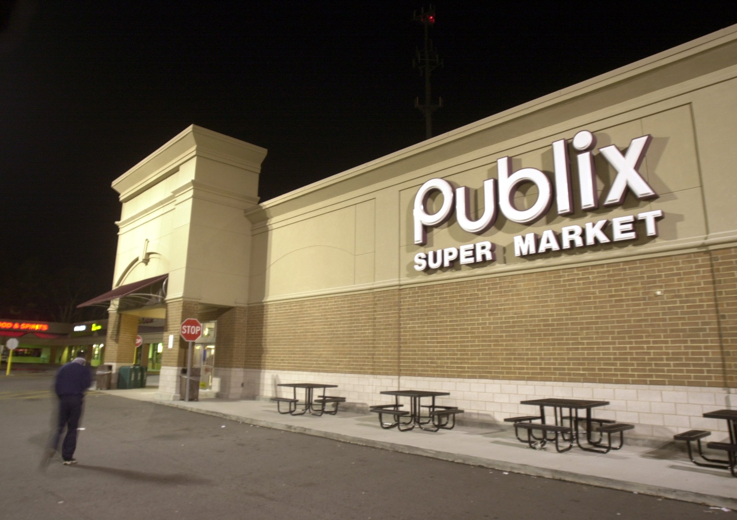 Is Publix Open on Easter 2026? Stores Closed as Chain Honors Longstanding Holiday Tradition 1 publix supermarket pictured norcross ga feb 8 2002