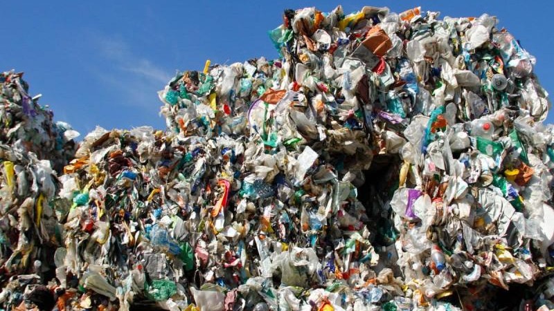 The Tech That Could Turn Plastic Waste Into a Trillion Dollar Opportunity 1 2026 05 19 fowq0tcsm3