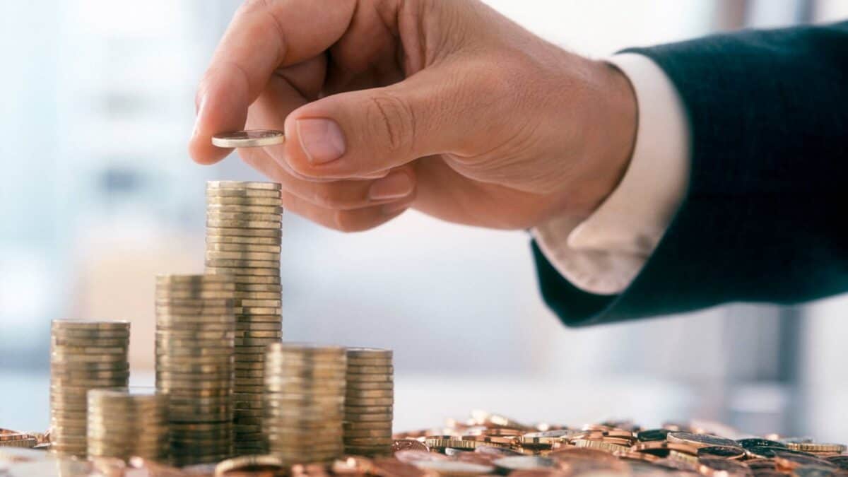 coin stack 1200x675 1