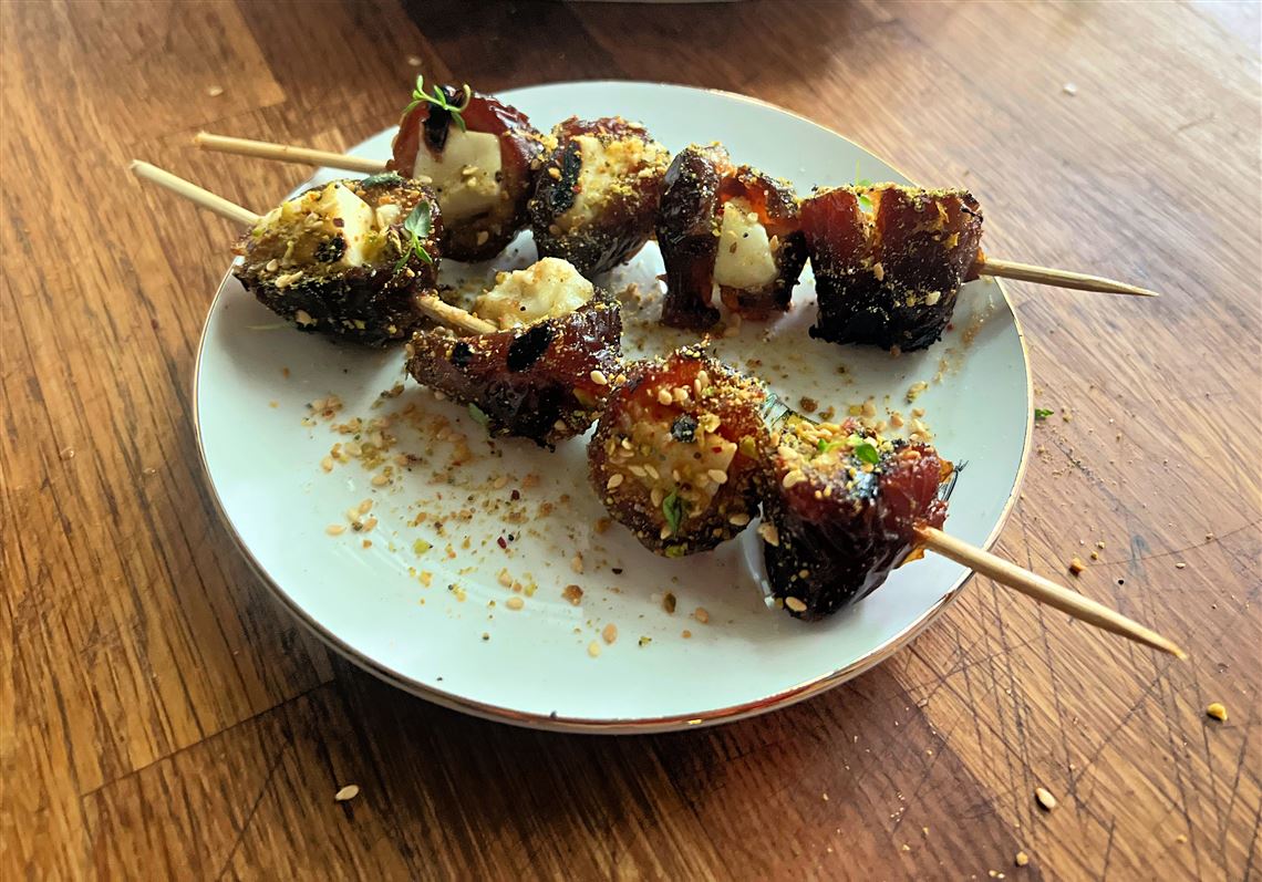 Saint Vincent Colleges first Soil to Supper meal features unique ingredients and local produce - Pittsburgh Post-Gazette 1 medjoolskewer 2 1782143929