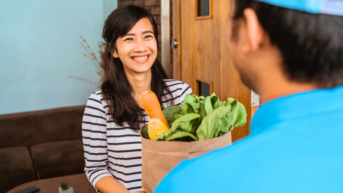 people who order groceries online instead going store happier reasons