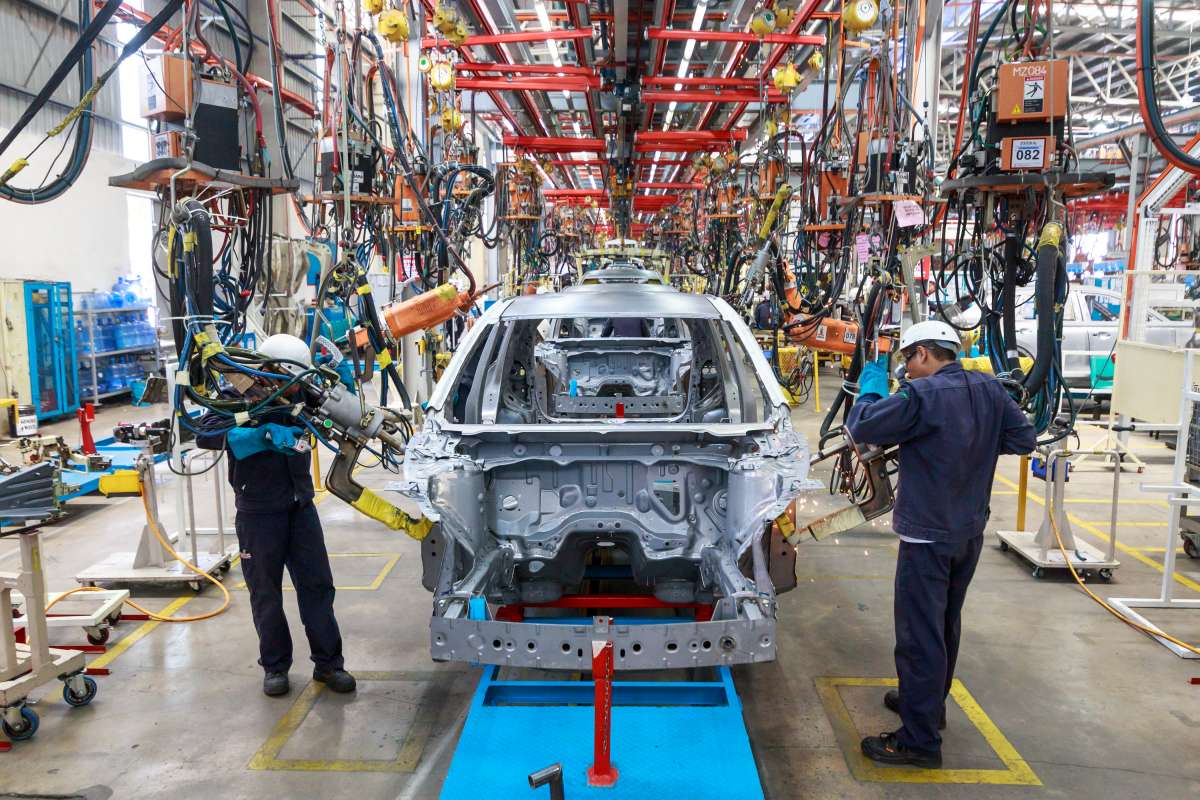 No hike in CKD car prices until Jan 2027 OMV/402 excise duty revision deferred again by another 6 mths 4 02 Mazda Kulim Plant Body shop 04 1200x800 1
