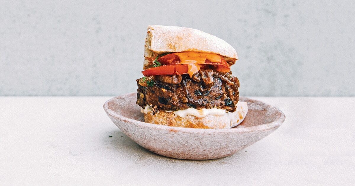 VegNews.BarbecueBurger